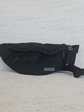 Black Men's Belt Bag - Compact Waist Pack